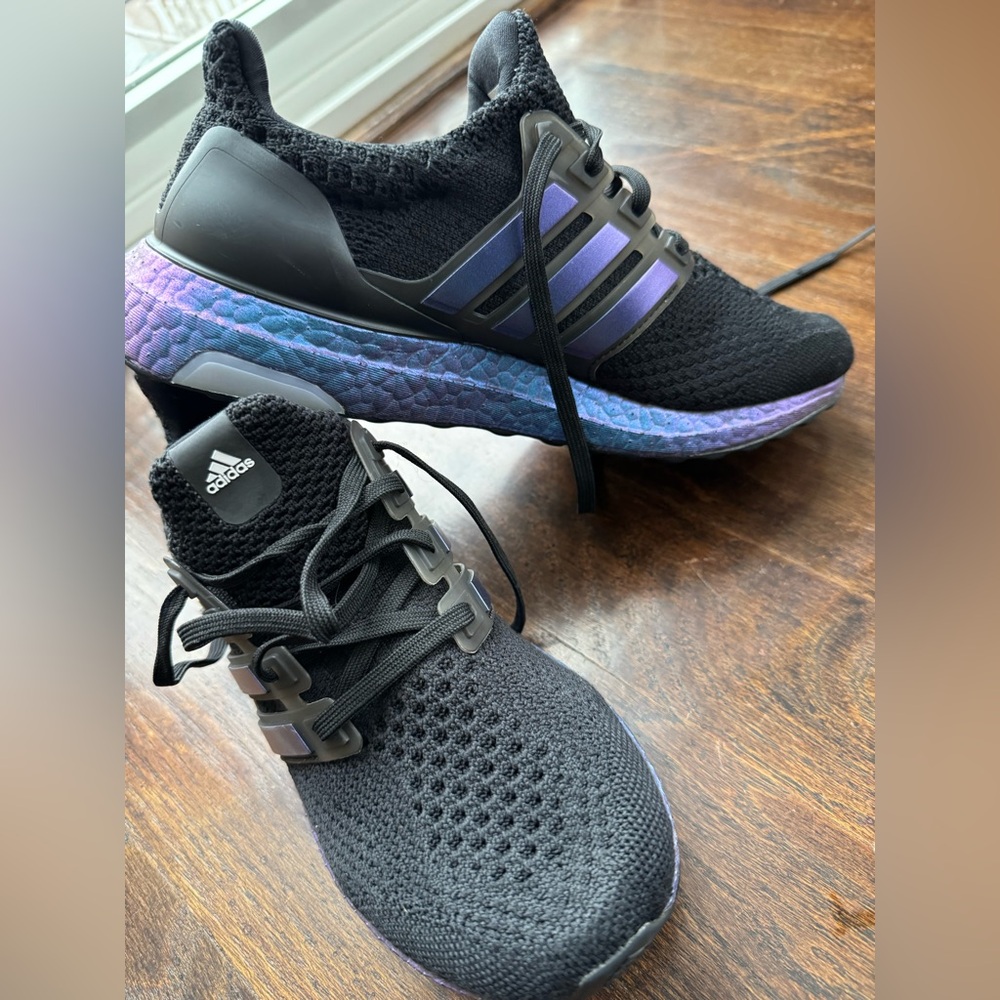 ADIDAS UltraBOOST 5.0 DNA Black Men’s/Unisex Sizes 6 Gently Used